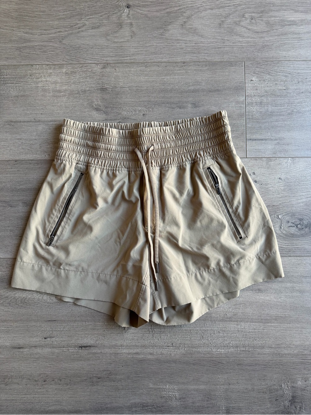 Athleta Camden short - size 2